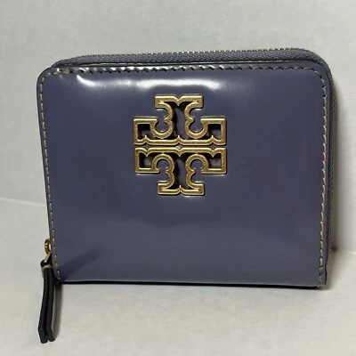 Cartera plegable Tory Burch lila púrpura patente Britten Foto 1 de 4