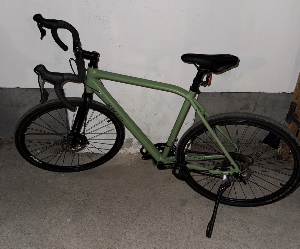 Fast Neu!!! Gravel Bike ,,Graveler“ Von Prophete - in Olivgrün. - Bild 1 von 4