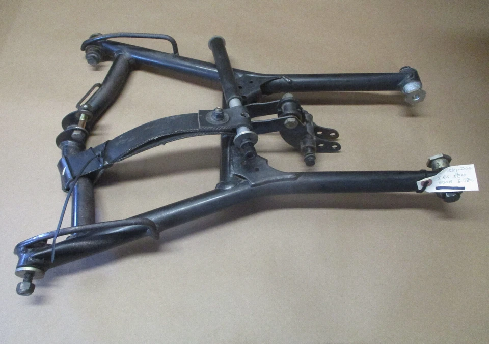 Brazo pivote suspensión delantera Ski doo 2015 REV XS XRS Renegade 800R Etec 600HO 15 B Foto 1 de 1