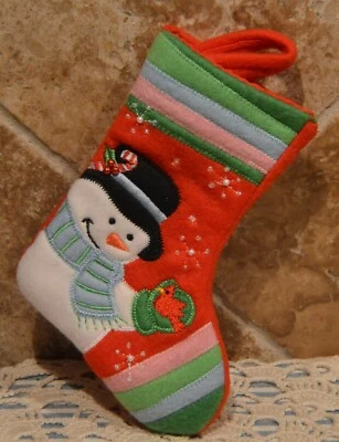 ADORABLE MEDIAS DE MUÑECO DE NIEVE Y CARDENAL ~ PEQUEÑAS PARA EFECTIVO O TARJETA DE REGALO ~ 7" DE ALTO ~ ¡USADAS EN EXCELENTE ESTADO! Foto 1 de 2