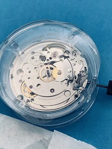 Genuine HAMILTON ETA 2824-2 Swiss Auto Movement No Date   (p17 - Picture 1 of 6