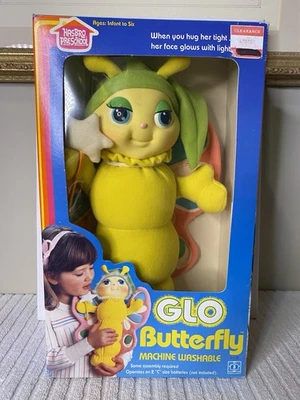 GLO WORM 🦋 BORBOLETA 🦋 Selado VINTAGE ANOS 80 PELÚCIA BICHO DE PELÚCIA Glow Worm NOVO - Imagem 1 de 4