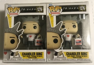 Funko Pop TV Friends Chandler Bing in New York Matthew Perry NM Bundle 2 Set - Afbeelding 1 van 5
