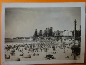 COOGEE BEACH 1938 BLACK & WHITE PHOTO--FREE POSTAGE - Picture 1 of 5