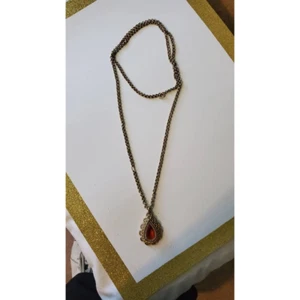 Collar Colgante Lágrima Naranja Avon Vintage Tono Dorado Filigrana Victoriano Años 70 - Imagen 1 de 5