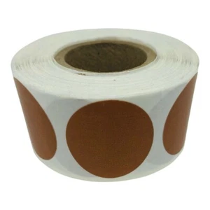 Un rollo de 500 3" pegatinas de etiquetas de puntos de inventario redondos de color marrón codificados por colores - Imagen 1 de 3