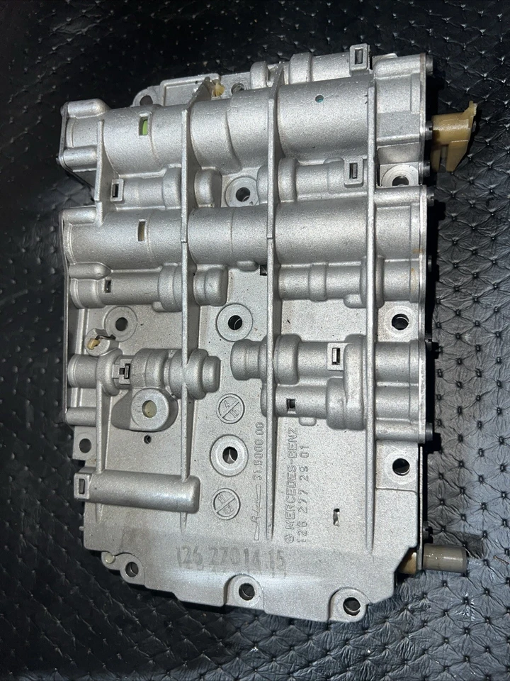 81-85 Mercedes Benz OM617 300D 5CYL W126 SE SEC A/T клапанный корпус 1262772901 оригинальный - Изображение 1 из 3