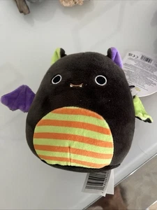 Mini Halloween Squishmallows Fariq die Fledermaus 5 Zoll 5 Zoll - Bild 1 von 4