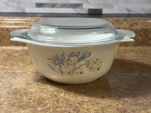 Vintage Pyrex Blue Iris Casserole Bowl with Lid England - Picture 1 of 13
