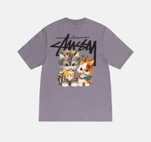 Stussy Kittens Tee Mauve Gr. L *NEU* mit Etikett - Bild 1 von 6