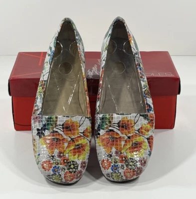 Aerosoles Mujer Stich N Turn, Slip-On, Floral, 10W Foto 1 de 4