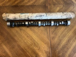 1957-1963 CHEVROLET CORVETTE Good Used CAMSHAFT 3736097 DUNTOV ORIGINAL 3736098 - Picture 1 of 9
