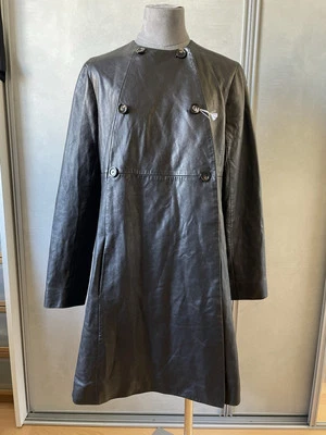 CHRISTIAN DIOR. Кожаная куртка. Очень хорошее состояние товара. - Изображение 1 из 4