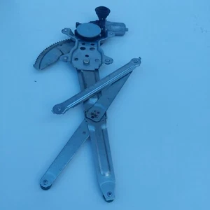 Right Front Driver Window Regulator Suzuki Swift Sport RS415 09 2004-02 2011 - Picture 1 of 2