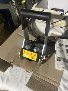 Schneller hydraulischer Schnellspanner Multi Port Anschluss - Bild 1 von 4