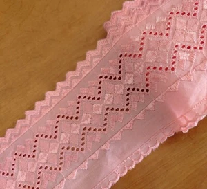 3.5 Yards 4" wide Eyelet Cotton Lace with Embroidered Diamond Pattern Pink b0424 - Picture 1 of 2