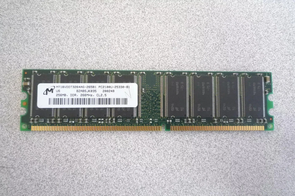 MT16VDDT3264AG-265B1 256MB DDR RAM - Image 1 of 1