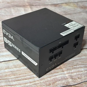 W pełni modułowy zasilacz EVGA, 550W - czarny - Zdjęcie 1 z 2