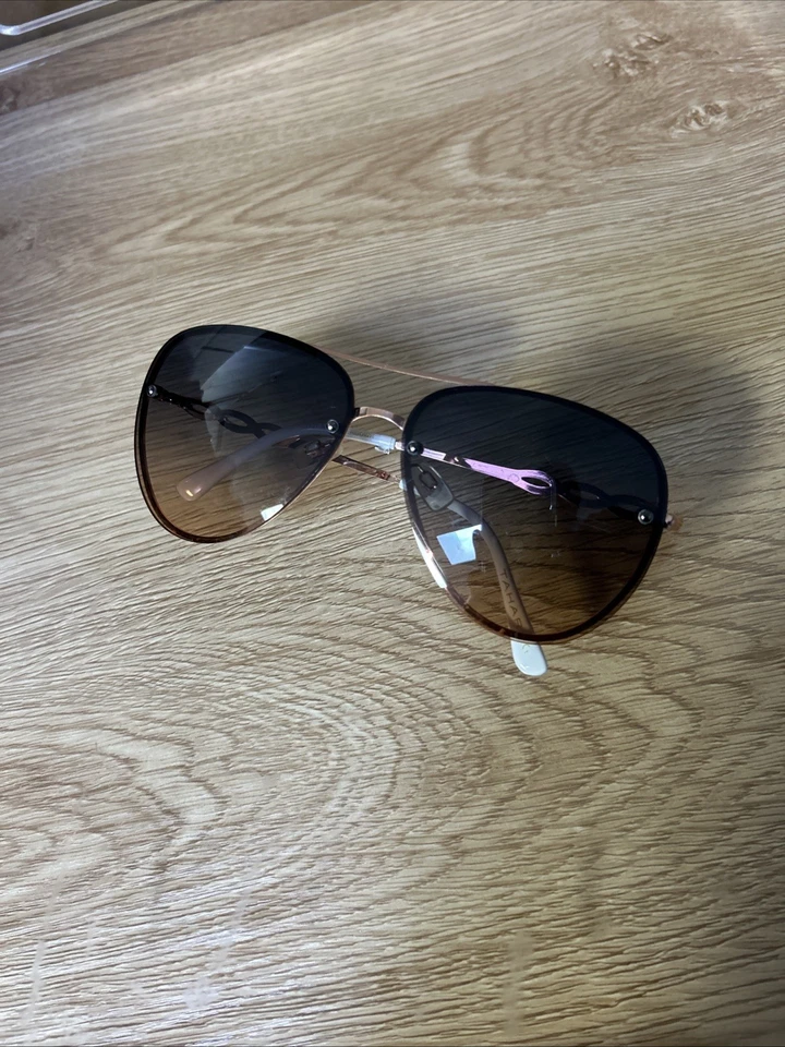 Gafas de sol Tahari Teardrop Aviator de metal dorado lentes degradadas marrones TH789-RGDWH Foto 1 de 4