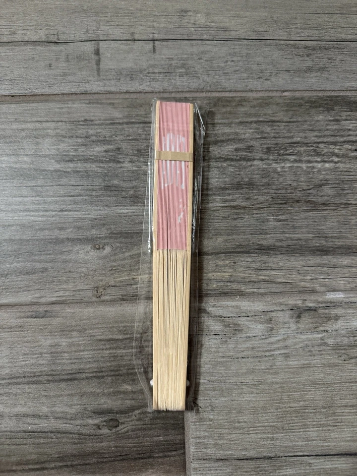 Ventilador sin abrir Foto 1 de 1