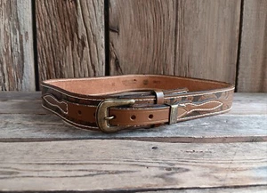 Damen Western braun verzierter Ledergürtel Blattmuster Rindsspalt Größe 32 Boho - Bild 1 von 12
