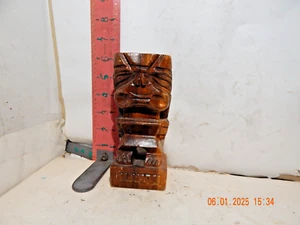 Hawaiian Wooden Tiki figure - Souvenir , 6 and a smidge tall - Imagen 1 de 3