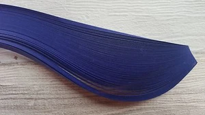 100 quilling paper strips in berry blue - 5mm wide - Picture 1 of 3