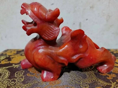 Bestias de jade talladas a mano chinas, estatua Pixiu de jade rojo Foto 1 de 4
