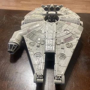 1995 Millenium Falcon Star Wars Toy Playset Micro Machines Lewis Galoob 15"L - Picture 1 of 6