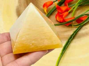 Gelbe Aventurin Kristall Pyramide, gelber Aventurin Reiki Zeiger, Chakra, 2" - Bild 1 von 5