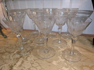 Set of 9 VTG Crystal GRAPES Pattern 5.75" COCKTAIL GLASSES Stems - Picture 1 of 8
