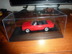 1965 Alfa Romeo Giulia GTC 1:43 scale MINT IN ITS CASE - Picture 1 of 5