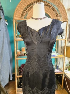 VTG 1950s Black Satin Brocade Floral Chevron Sweetheart Hourglass Cocktail Dress - Image 1 of 4