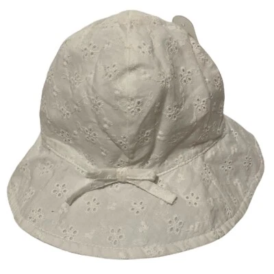 Bebé Niñas Bebé Gap Ojales Cubo Sombrero en Blanco Talla 12 a 18 meses UPF 50+ NUEVO CON ETIQUETAS Foto 1 de 4