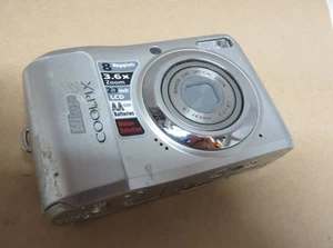Cámara digital Nikon Coolpix L19 8,0 MP 3,6 zoom óptico plateado leer funciona - Imagen 1 de 6