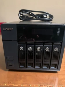 Qnap TS-569 PRO - Serveur de Stockage NAS Pro - 5 Baies - Photo 1/10