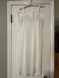 Vintage 1960s Wondermaid White Lacy Full Slip - Picture 1 of 5