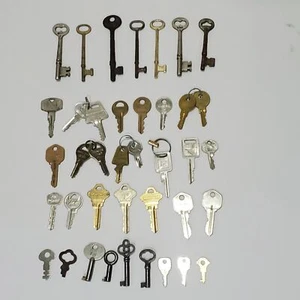 Lote Llaves Diario Antiguo Antiguo Esqueleto Coche Auto Joyero - Imagen 1 de 6