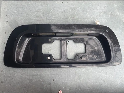 Toyota Sequoia 2001-2007 negro puerta levadiza trasera escotilla matrícula adorno Foto 1 de 4