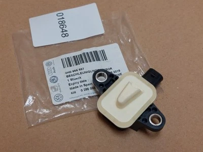VW UP! Front Left Door Crash Impact Sensor 2015-2024 4H0955557 Genuine - Image 1 of 4