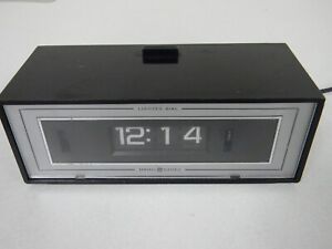 Vintage GE Alarm Clock Lighted Flip Dial Model 8142-4 Analog Retro Tested Lights