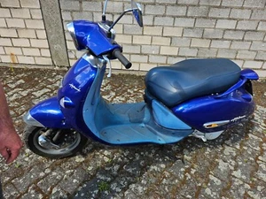 Konvolut Motorroller 50 ccm Aprilia Habana 50 und andere - Bild 1 von 19