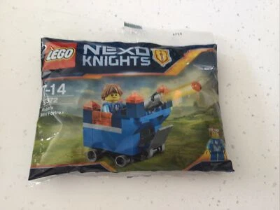 LEGO NEXO KNIGHTS: Robin's Mini Fortrex (30372) - Image 1 of 2