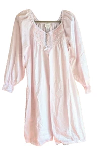 Vintage Sears Carriage Court Gown Robe Sz M Embroidered Pink Seersucker Satin - Picture 1 of 7