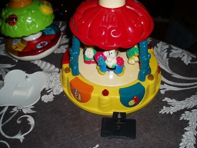 2 JOUETS V TECH " LUMI MANEGE & BASCULO CUI CUI " jouets a pile. - Photo 1/3