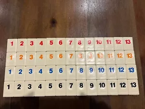 Juego Pressman Rummy-O Rummikub PIEZA DE REPUESTO~ELIGE 1 NÚMERO/COLOR AZULEJO*Piezas - Imagen 1 de 11