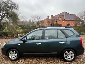 2009 Kia Carens 1.6 GS 5dr MPV Petrol Manual - Picture 1 of 13