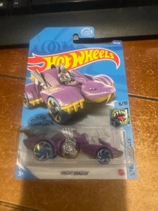 2020 Hot Wheels Street Beasts Knight Draggin' #178 Purple - Picture 1 of 1