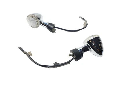 (M82) 2007 年雅马哈 XVS1300 V 星前左转信号闪光灯原始设备制造商 — 第 1/4 张图片