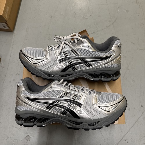 ASICS Urban Research Gel Kayano 14 argento puro nero UK8 5 nuovo LIMITATO ?